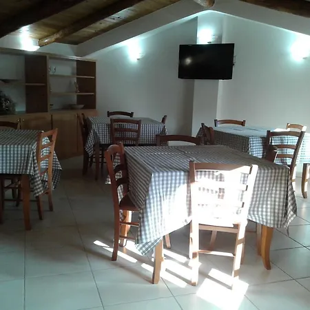 Otel N'capu Rurio Pisciotta